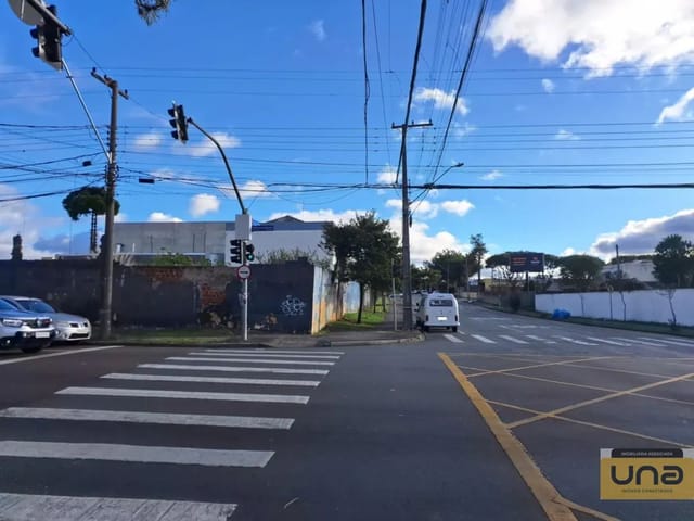 Terreno com 867m², à venda, no bairro REBOUÇAS em Curitiba