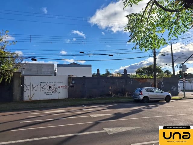 Terreno com 867m², à venda, no bairro REBOUÇAS em Curitiba