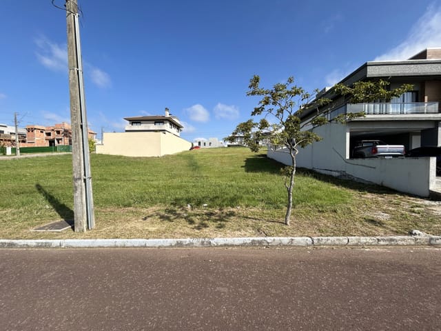 Condomínio Fontana di Trevi: lotes exclusivos no Jardim Carvalho, 356 m² - Quadra 8.