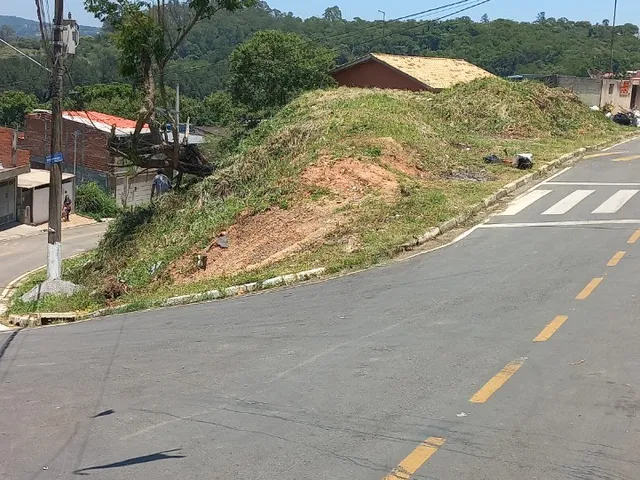 Terreno com 150m², à venda, no bairro Jardim Araruama em Cotia