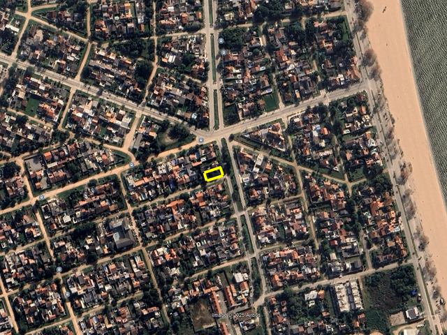 Terreno com 300m², à venda, no bairro Laranjal em Pelotas