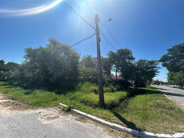 Terreno com 300m², à venda, no bairro Laranjal em Pelotas
