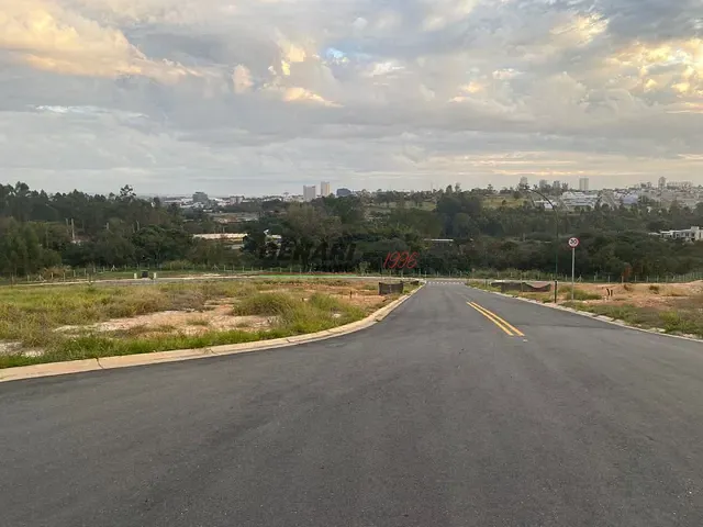 Terreno com 303m², à venda, no bairro Casa do Lago em Indaiatuba