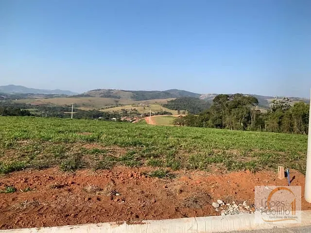 Terreno com 600m², à venda, no bairro Guaxinduva em Piracaia
