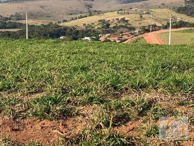 Terreno com 600m², à venda, no bairro Guaxinduva em Piracaia