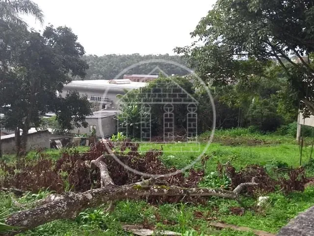 Terreno com 768m², à venda, no bairro Jardim Novo Parelheiros em São Paulo
