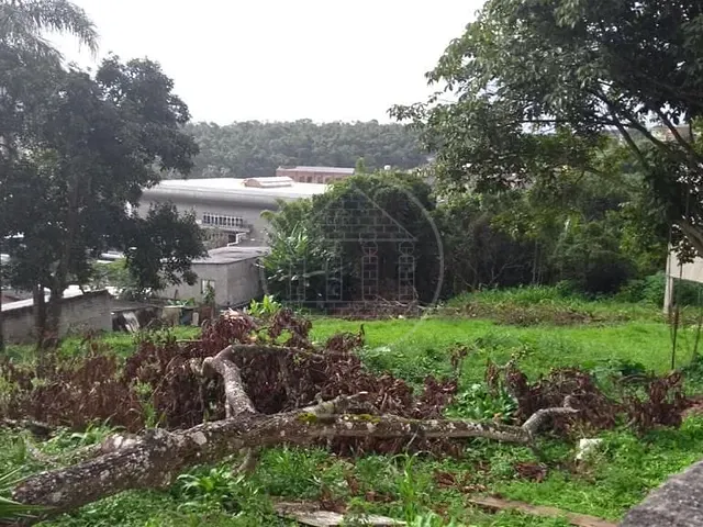Terreno com 768m², à venda, no bairro Jardim Novo Parelheiros em São Paulo