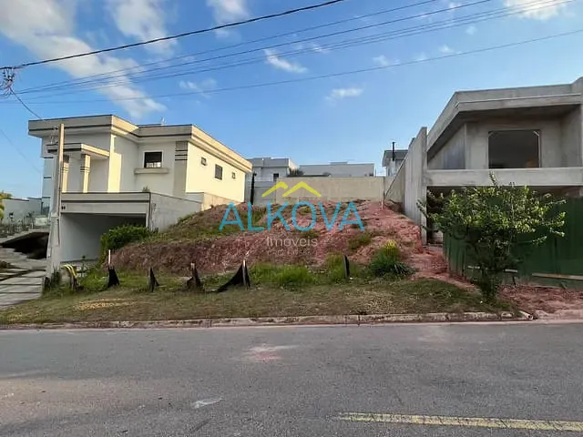 Terreno com 362m², à venda, no bairro Recanto dos Eucaliptos em São José dos Campos