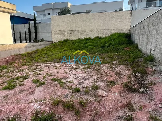 Terreno com 362m², à venda, no bairro Recanto dos Eucaliptos em São José dos Campos