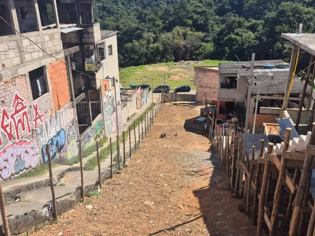Terreno com 267m², à venda, no bairro Jd. São Carlos em Jandira