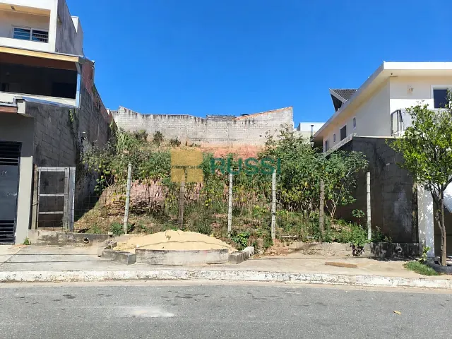 Terreno com 332m², à venda, no bairro Jardim Santa Júlia em São José dos Campos