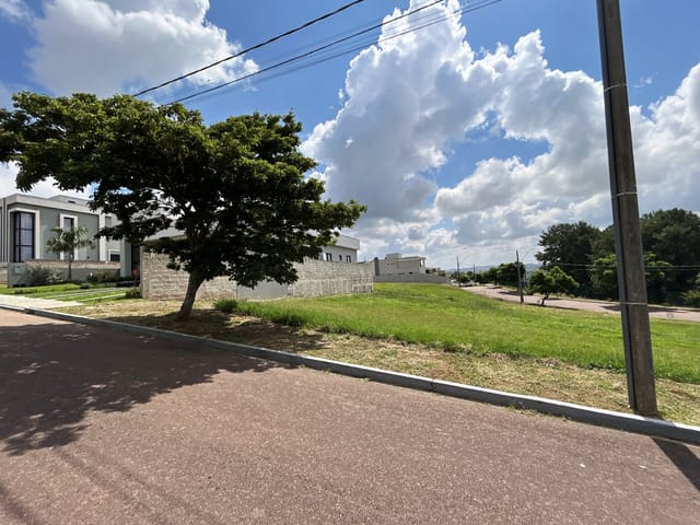 Condomínio Fontana di Trevi: lotes exclusivos no Jardim Carvalho, 360 m² - Quadra 11.