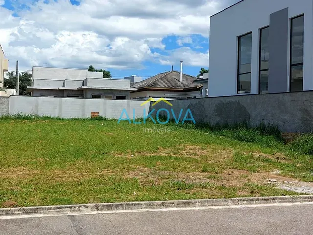 Terreno com 300m², à venda, no bairro Residencial Terras Do Vale em Caçapava