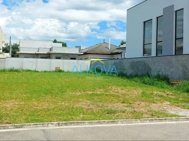 Terreno com 300m², à venda, no bairro Residencial Terras Do Vale em Caçapava
