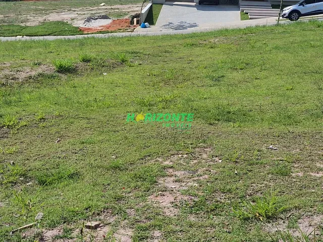 Terreno com 600m², à venda, no bairro Condomínio Residencial Colinas do Paratehy em São José dos Campos