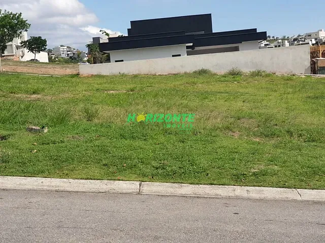 Terreno com 600m², à venda, no bairro Condomínio Residencial Colinas do Paratehy em São José dos Campos