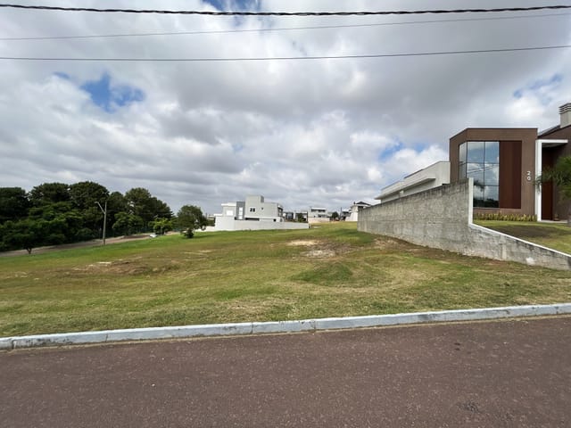 Condomínio Fontana di Trevi: lotes exclusivos no Jardim Carvalho, 353 m² - Quadra 11.