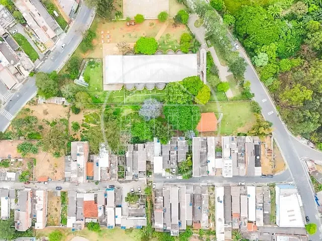 Terreno com 1700m², à venda, no bairro Cidade Ipava em São Paulo