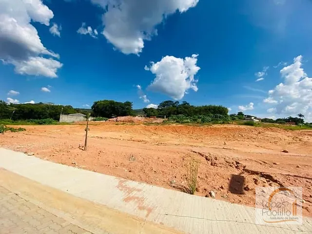 Terreno com 360m², à venda, no bairro Itapetininga em Atibaia