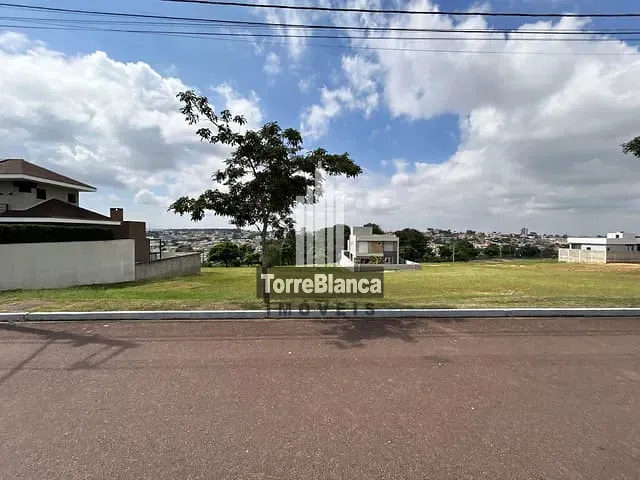 Terreno com 444m², à venda, no bairro Jardim Carvalho em Ponta Grossa