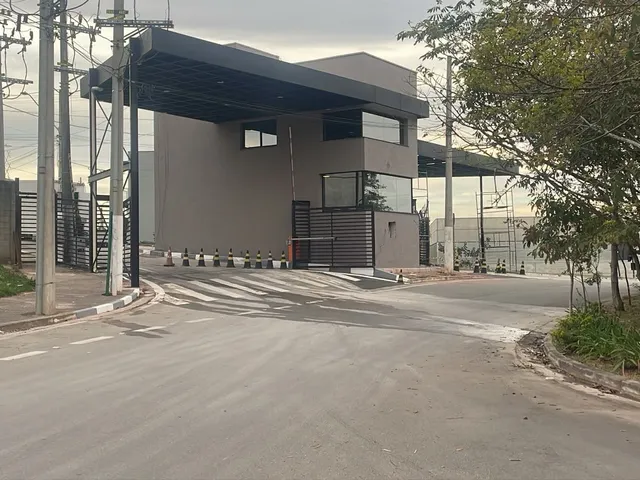 Terreno com 125m², à venda, no bairro Das Pedras em Cotia