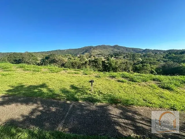 Terreno com 793m², à venda, no bairro Itapetinga em Atibaia