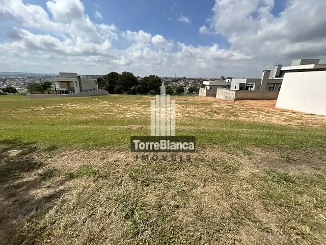 Terreno com 444m², à venda, no bairro Jardim Carvalho em Ponta Grossa