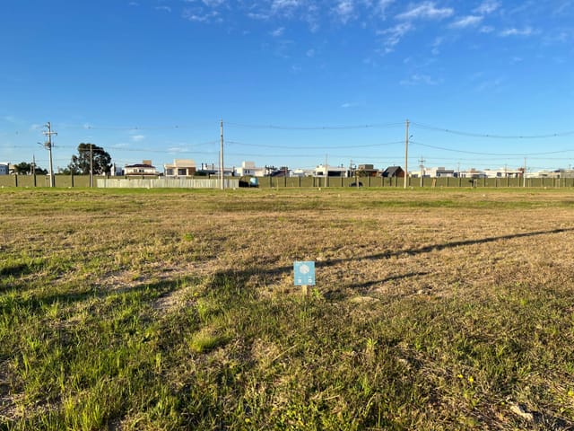 Terreno com 265m², à venda, no bairro Laranjal em Pelotas