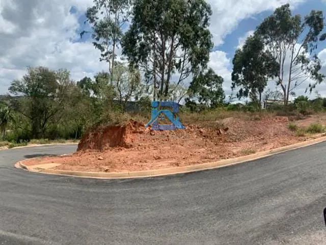 Terreno com 756m², à venda, no bairro Loteamento Jardim das Paineiras em Itatiba