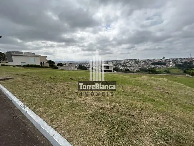 Terreno com 771m², à venda, no bairro Jardim Carvalho em Ponta Grossa
