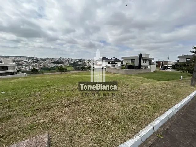Terreno com 771m², à venda, no bairro Jardim Carvalho em Ponta Grossa