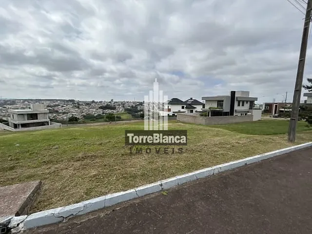 Terreno com 771m², à venda, no bairro Jardim Carvalho em Ponta Grossa