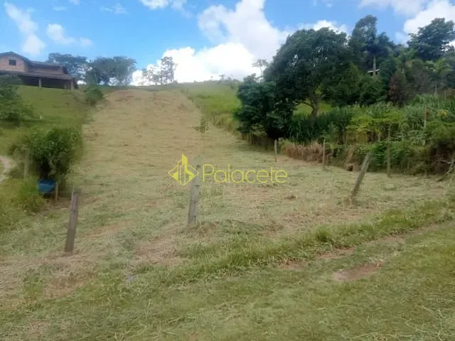 Terreno com 1110m², à venda, no bairro Piracangaguá em Taubaté