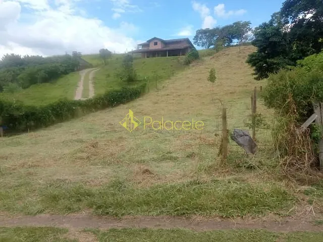 Terreno com 1110m², à venda, no bairro Piracangaguá em Taubaté