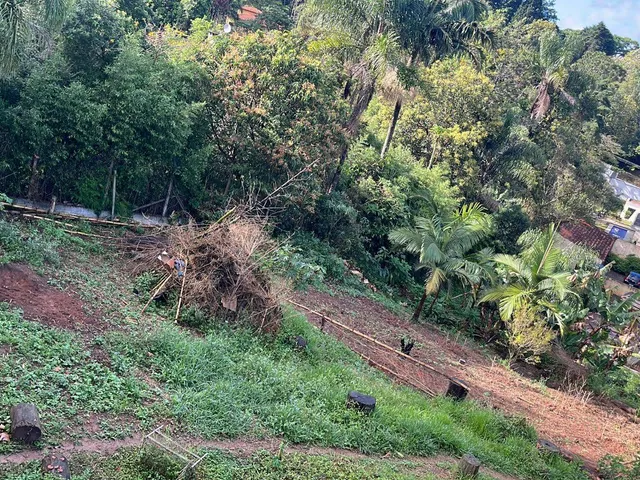 Terreno com 907m², à venda, no bairro Vila Santo Antônio em Cotia