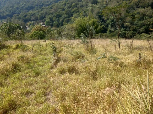 Terreno com 600m², à venda, no bairro Pousada dos Bandeirantes em Araçariguama