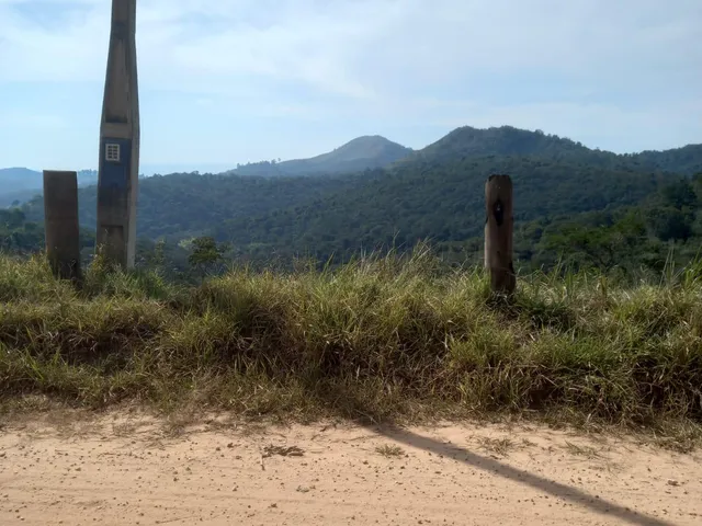 Terreno com 600m², à venda, no bairro Pousada dos Bandeirantes em Araçariguama