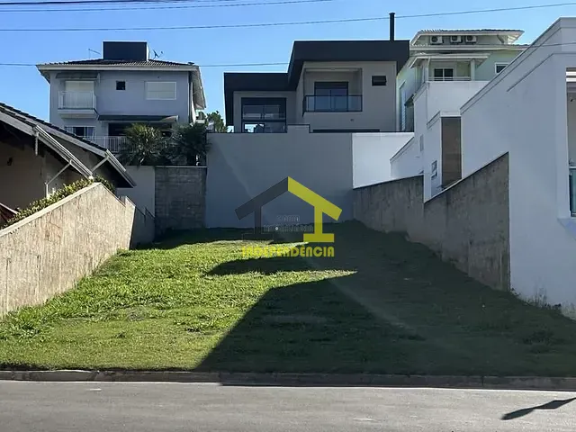 Terreno com 304m², à venda, no bairro Residencial Fazenda Serrinha em Itatiba