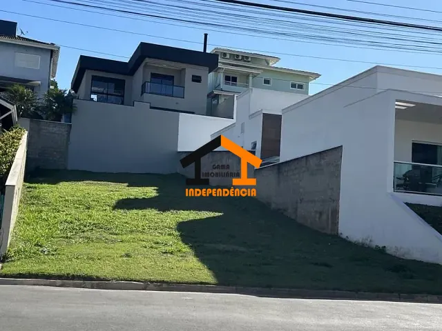 Terreno com 304m², à venda, no bairro Residencial Fazenda Serrinha em Itatiba
