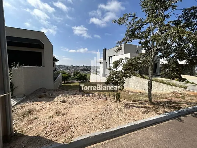 Terreno com 360m², à venda, no bairro Jardim Carvalho em Ponta Grossa