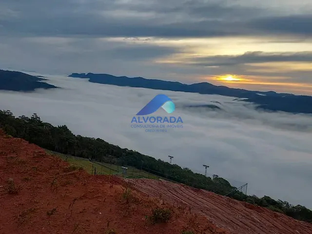 Terreno com 5500m², à venda, no bairro Condomínio Morro Pedra do Fogo em Campos do Jordão