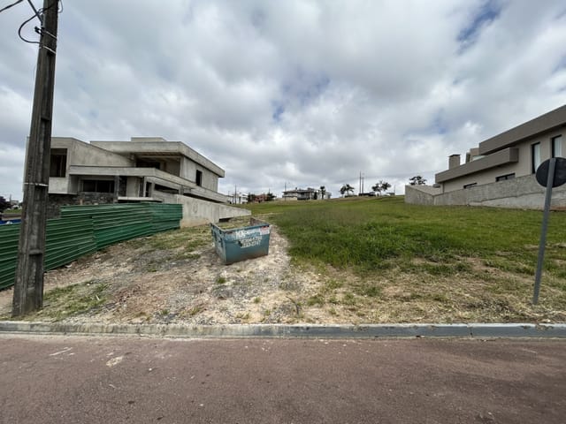 Condomínio Fontana di Trevi: lotes exclusivos no Jardim Carvalho, 357 m² - Quadra 12.