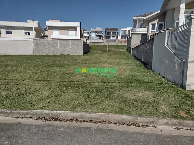 Terreno com 332m², à venda, no bairro Urbanova em São José dos Campos