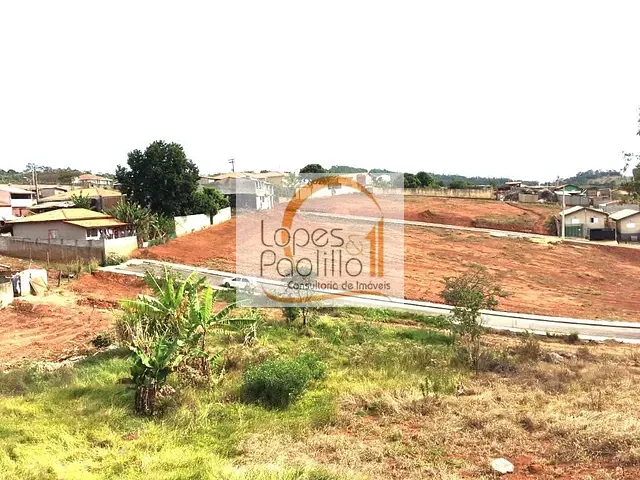 Terreno com 250m², à venda, no bairro Vila Santa Helena em Atibaia