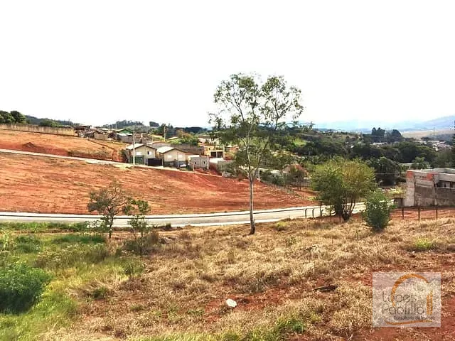 Terreno com 250m², à venda, no bairro Vila Santa Helena em Atibaia