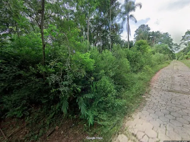 Terreno com 1500m², à venda, no bairro Jardim Guerreiro em Cotia