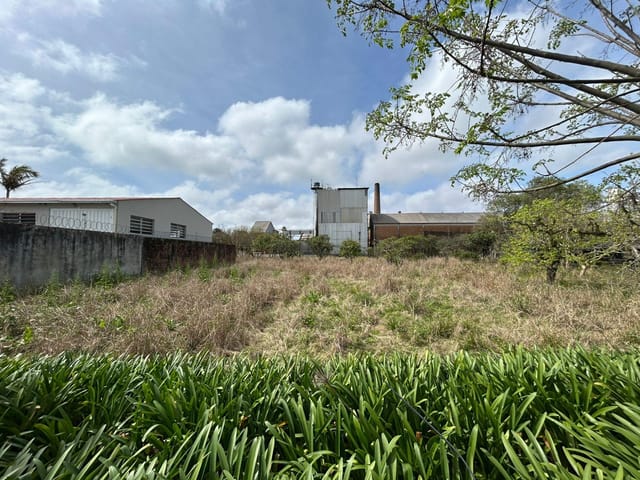 Terreno com 2220m², à venda, no bairro Distrito Industrial em Pelotas