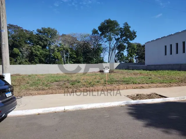 Terreno com 531m², à venda, no bairro Residencial Parque Girassóis de Holanda em Holambra