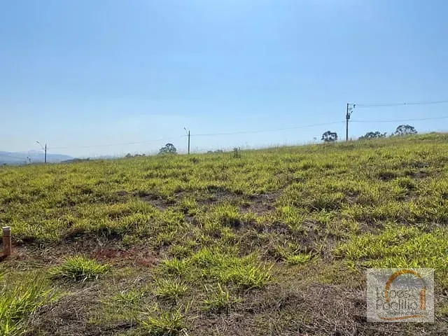 Terreno com 360m², à venda, no bairro Cachoeira em Atibaia
