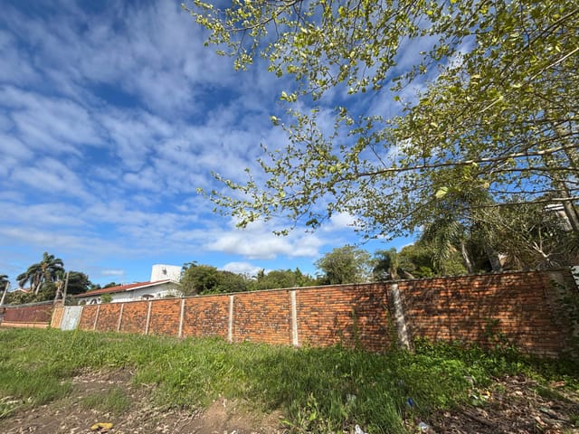 Terreno com 460m², à venda, no bairro Laranjal em Pelotas